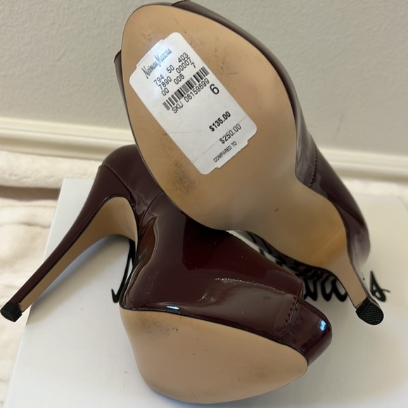 Neiman Marcus Heels - Picture 5 of 8